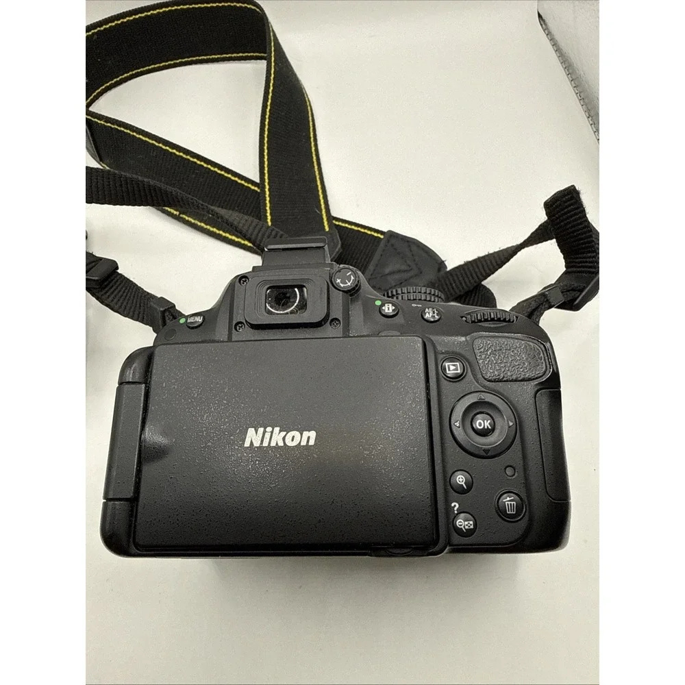 Nikon D5100 Digital SLR Camera Body Black 16.2MP 3in LCD AF w/ Strap